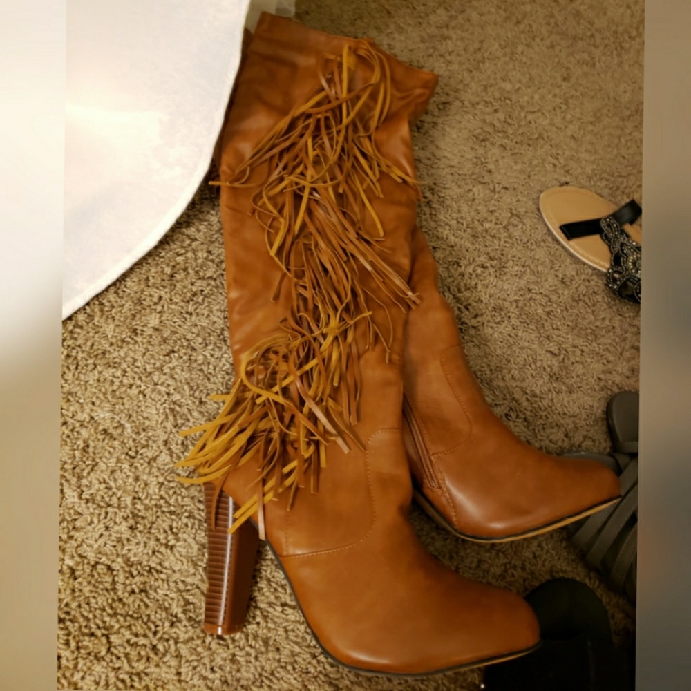 NEW Leather Boots Fringe Heels Knee High Tan